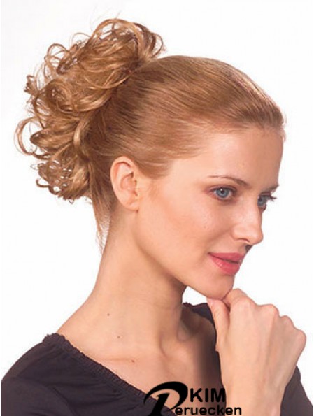 Wunderschöne gewellte blonde Pferdeschwänze