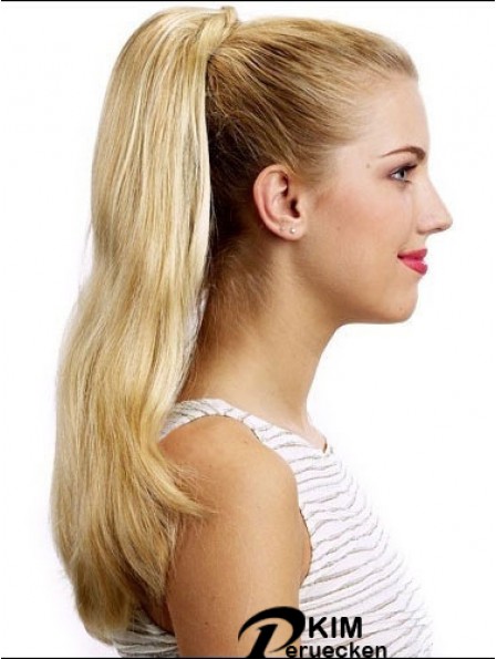 Stilvolle gerade blonde Pferdeschwänze
